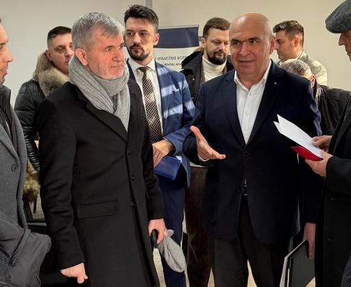 Ilie Bolojan: Pentru România, cel mai important capitol de investiţie anul acesta este să absoarbă, până în luna august, cele 10 miliarde de euro din PNRR/ Ce a mai discutat premierul la Botoşani