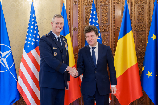 Preşedintele Nicuşor Dan l-a primit pe Comandantul Suprem al Forţelor Aliate din Europa (SACEUR) şi al Comandamentului European al Armatei SUA, la Cotroceni / Discuţii despre provocările războiului de agresiune al Rusiei împotriva Ucrainei