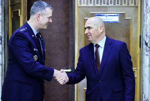 Premierul Bolojan i-a mulţumit generalului Alexus G. Grynkewich, comandantul Suprem al Forţelor Aliate din Europa (SACEUR), pentru sprijinul acordat apărării României, prin activităţile de vigilenţă sporită şi iniţiativele NATO