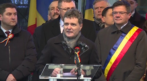 UPDATE - Nicuşor Dan, către cei care l-au contestat la Iaşi: Vă rog să nu mai huiduiţi pe imnul naţional şi pe ceremonii de comemorare a eroilor/ Imediat după asta ce se întâmplă? Există un proiect? Dacă aveţi, hai să dezbatem/ El s-a prins în Hora Unirii