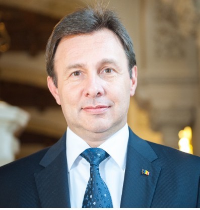 Generalul Mihai Şomordolea, secretarul CSAT, eliberat din funcţia de consilier de stat şi trecut în rezervă de preşedintele Nicuşor Dan  / Sorin Cîrstea, numit consilier de stat şi secretar al CSAT, prin decret