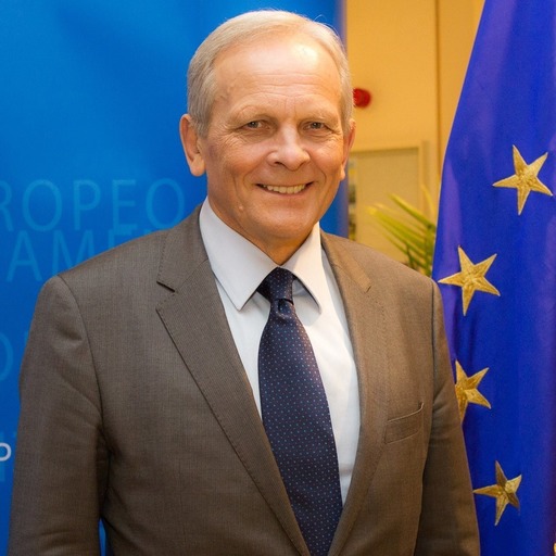 Stolojan: Îl ştiu bine pe Bolojan şi el va respecta înţelegerea. Ăsta e interesul fundamental al PSD, restul e jocul politic al PSD de a încerca în acest ocean de nemulţumire creat de aplicarea reformelor să nu fie ţinta directă a nemulţumirii populaţiei