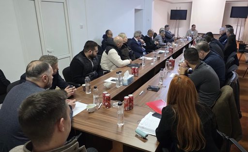 PSD Bucureşti: Rareş Hopincă,  Alexandru Hazem Kansou şi  Adrian Vigheciu, propuşi să preia interimatul filialelor PSD Sector 2, 4 şi 6, după demisia preşedinţilor. Băluţă: Organizaţia PSD Bucureşti are nevoie de o nouă abordare