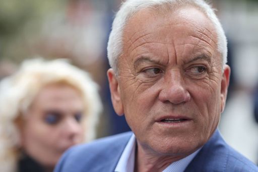 Constantin Toma, întrebat despre ieşirea PSD de la guvernare: Partidul face un joc foarte periculos. Niciodată nu s-a pus această problemă. De ce n-ai ieşit de la guvernare când s-au mărit taxele şi impozitele? /Nu poţi să joci cu fundul în două luntri