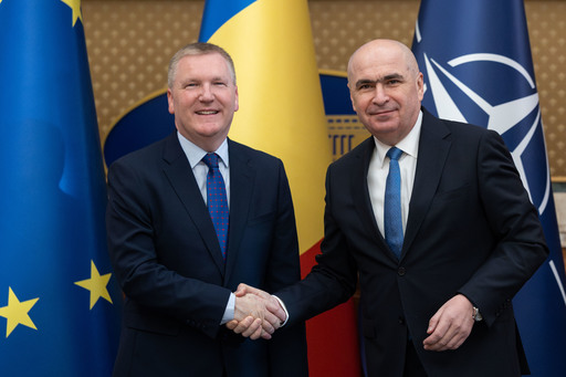Premierul Ilie Bolojan a discutat cu Michael McGrath, comisarul european pentru justiţie despre reforma pensiilor de serviciu şi sustenabilitatea sistemului, în contextul presiunilor bugetare şi al jaloanelor din PNRR