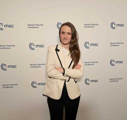 Oana Ţoiu: Conferinţa de Securitate de la Munchen, discuţii pe teme cheie pentru România / Sunt onorată să fiu vorbitor la sesiuni cheie privind securitatea Mării Negre şi războiul cu drone