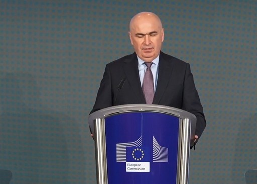 Bolojan, despre tronsoanele de autostradă finanţate prin Programul SAFE: Cel mai târziu, în toamna acestui an, ar trebui să începem toate lucrările