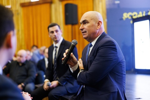 Bolojan: Reducerea numărului de comune se poate face fără mari probleme / Ce am mai putea să facem este ca primăriile care au o graniţă administrativă cu o reşedinţă de judeţ să devină primării de sector