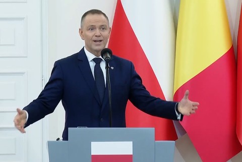 Preşedintele Poloniei, Karol Nawrocki: România este partenerul strategic al Republicii Poloneze, începând cu anul 2009. Este ziua solidarităţii între popoarele noastre, de aceea avem şi steaguri româneşti în palat