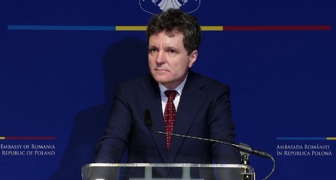 Consultarea internă anunţată de PSD privind coaliţia - Nicuşor Dan: Democratic, fiecare partid faţă de chestiuni esenţiale din activitatea sa politică e liber să o facă. Dacă am putea cu mai puţine turbulenţe mediatice, ar fi mai bine