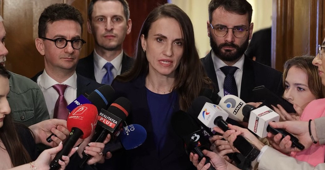 Oana Ţoiu: O să avem mâine seară un zbor de evacuare prin mecanismul RescEU, dedicat ultimilor cetăţeni care sunt în categoriile vulnerabile din spaţiile Abu Dhabi, Dubai şi Oman / Cota alocată României este de 130 de locuri 