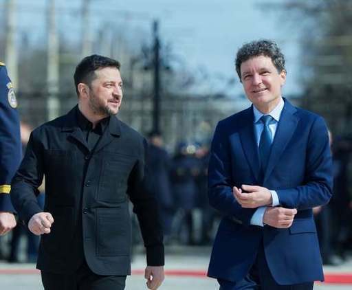 Nicuşor Dan, după ce l-a primit pe Volodimir Zelenski la Cotroceni: România va continua să sprijine ferm Ucraina în a se apăra. Am reafirmat susţinerea noastră diplomatică în toate formatele în care putem să o exercităm în Uniunea Europeană, în NATO