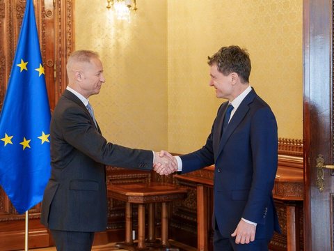 Nicuşor Dan, discuţii cu Alfred Stern, preşedintele OMV Petrom, despre preţurile la combustibili şi securitatea aprovizionării: Am convenit că va exista o cooperare strânsă cu Guvernul, pentru ca România să depăşească cu bine această perioadă