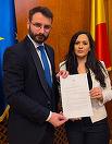 USR solicită Camerei Deputaţilor sancţionarea lui Câciu (PSD) pentru ”derapaje grave” de limbaj şi comportament, după ce acesta a făcut afirmaţii xenofobe şi denigratoare la adresa lui Hajdu Gábor şi a ţipat la Gabriela Horga, pe care a prins-o de mână