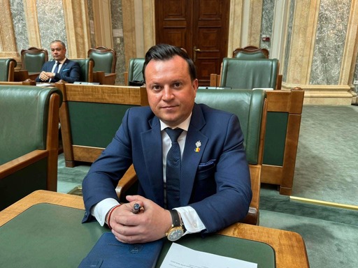 AUR: Senatul a votat propunerea legislativă care prevede recunoaşterea activităţii de gardă a medicilor, ca vechime în muncă