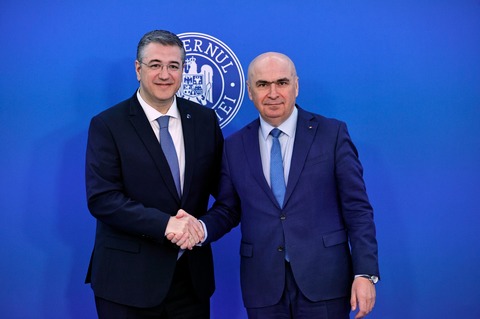 Premierul Ilie Bolojan, întrevedere cu Apostolos Tzitzikostas, comisar european pentru transport durabil şi turism / Discuţii despre proiectele de interconectare în domeniul transporturilor, preţurile la energie şi strategia pentru turismul durabil
