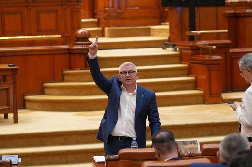 Florin Roman (PNL): România este aruncată în instabilitate politică de arogantul premier NORDIS al PSD, care a mizat pe faptul ca PNL nu face scut în jurul premierului / Grindeanu împinge şi PSD într-o fundătură politică din care nu are scăpare