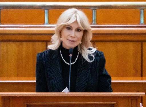 Raluca Turcan: PSD să guverneze, nu să demoleze / Greşeala recunoscută e pe jumătate iertată - Dragi colegi din PSD, veniţi-vă în fire! / PNL Sibiu, susţinere pentru Bolojan premier

