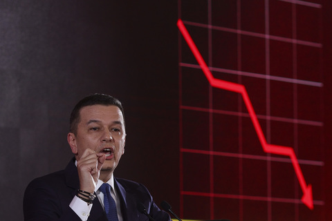 Sorin Grindeanu: Cred că mâine sau poimâine vor avea loc consultări în care fiecare partid va spune ceea ce vede ca soluţie pentru deblocarea situaţiei politice/ Ilie Bolojan practic rămâne o perioadă, mai lungă sau mai scurtă, la Palatul Victoria