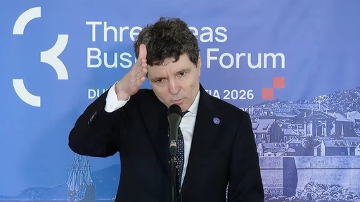 Nicuşor Dan spune că, dacă pică Guvernul, vor avea consultări foarte repede: România păstrează direcţia pro-occidentală şi există o voinţă politică, la nivelul partidelor, pentru asta 