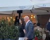 Premierul Ilie Bolojan, aplaudat în Cetatea Oradea, la ieşirea dintr-un restaurant / Imaginile au fost postate în mediul online / Internaut: Să fii aplaudat la scenă deschisă, după ce ai fost demis printr-o moţiune de cenzură, mai rar – VIDEO