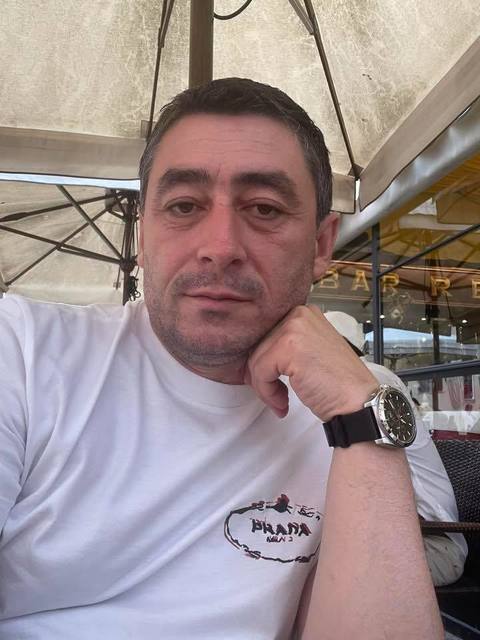 Daniel Learciu, director AFIR Constanţa, care apare în dosarul procurorilor Niţă şi Ştefan, a demisionat din funcţia de consilier judeţean şi s-a autosuspendat din calitatea de membru PSD
