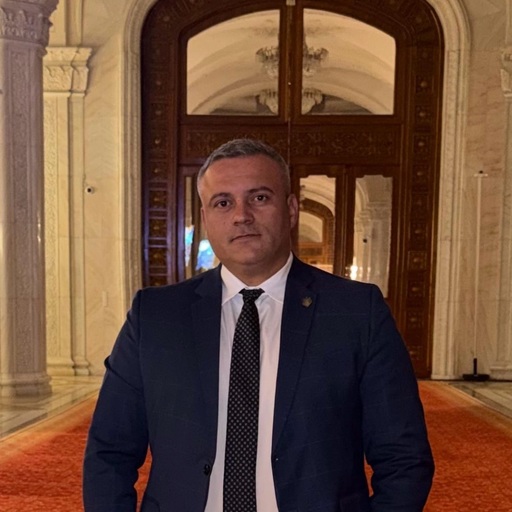 Un deputat ales pe listele S.O.S România, Iosif Florin Jianu, care trecuse la PSD, anunţă că va activa în grupul parlamentar PNL