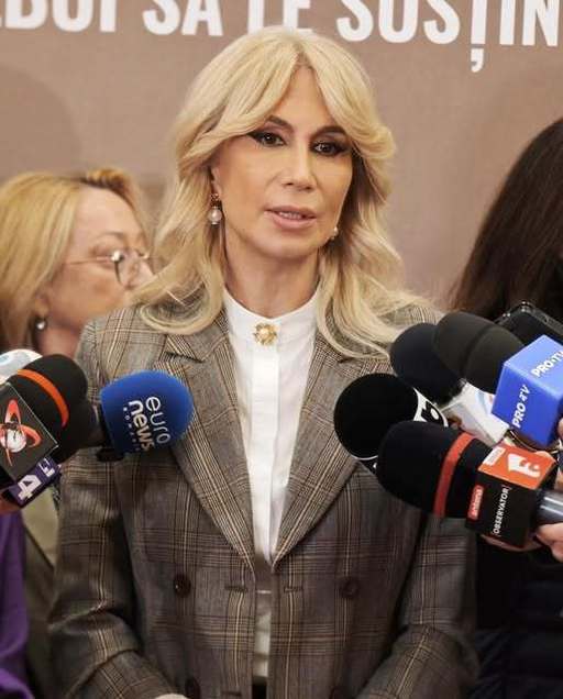 Raluca Turcan, proiect în Parlament pentru combaterea violenţei în şcoli: Limitarea accesului la telefoane inclusiv în pauze, monitorizare audio-video, consiliere psihologică pentru elevii cu probleme emoţionale, implicarea părinţilor