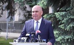 Dronă prăbuşită în Galaţi - Bolojan: Am convenit cu MAE acţiunea care va fi propusă în şedinţa CSAT, să adoptăm sancţiuni vis-à-vis de diplomaţii ruşi la Bucureşti/ MApN să facă demersuri pentru a solicita aliaţilor NATO transferul de tehnologii militare