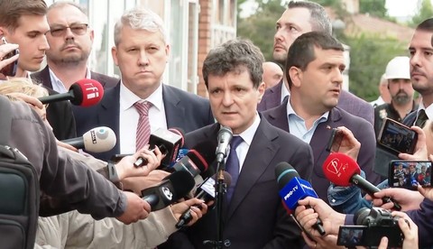 Preşedintele Nicuşor Dan şi miniştrii Radu Miruţă şi Cătălin Predoiu, huiduiţi la Galaţi - VIDEO 