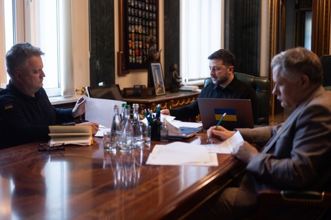 Dronă prăbuşită în Galaţi – Volodimir Zelenski: Am urat însănătoşire grabnică celor răniţi / Este important că România a răspuns într-un mod principial, rapid şi ferm la cele întâmplate / Ucraina este pregătită să sprijine securitatea României