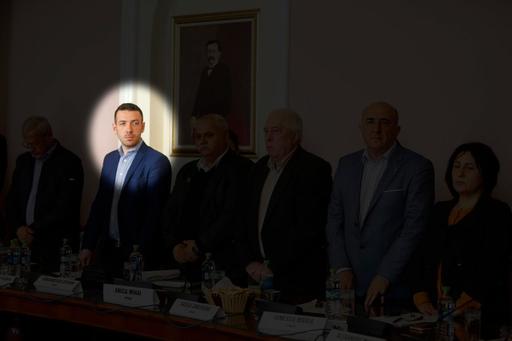Consilierul PSD Bogdan Hudiţoiu răspunde acuzaţiilor lui Constantin Toma: A vota împotriva unor proiecte nu înseamnă ostilitate