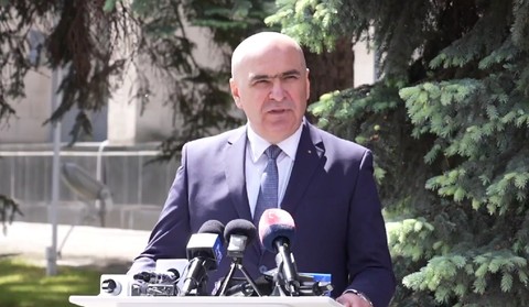 Bolojan afirmă că luni, cel mai probabil, va exista o discuţie cu Eugen Tomac, iar ulterior PNL va decide în privinţa guvernului propus de acesta