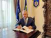 UPDATE - Adrian Veştea: Vreau să le spun colegilor liberali un lucru limpede - ceea ce se întâmplă nu e o ameninţare pentru PNL. E un moment de responsabilitate.  PNL trebuie să se reaşeze la masa negocierilor cu partidele pro-europene/ Replica lui Ciucu