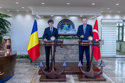 UPDATE - Nicuşor Dan, la Istanbul, alături de preşedintele Turciei la ceremonia de intrare a unei nave în serviciul operativ al Forţelor Navale Române: Trăim momente tensionate, în care securitatea devine extrem de importantă – VIDEO