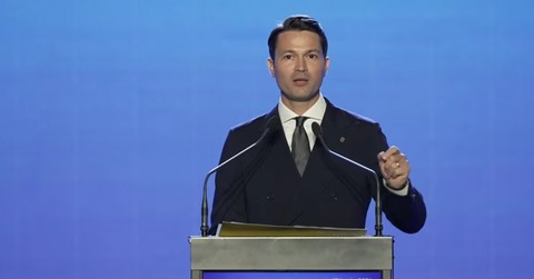 CONGRESUL EXTRAORDINAR AL PNL – Robert Sighiartău: Nu mă gândeam că voi ajunge să spun că trebui să scoatem partidele de sub sistem, de sub control, dependenţă şi şantaj