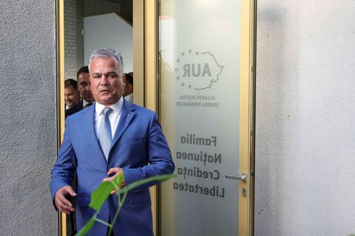 Adrian Veştea, la plecarea de la sediul AUR: Am deschidere pentru orice solicitare care poate duce la o mai bună guvernare