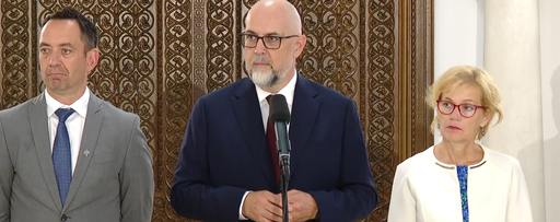 CONSULTĂRI LA COTROCENI - Kelemen Hunor: Sunt două variante pentru guvern minoritar, PNL-USR-UDMR, susţinut de PSD, dar Grindeanu a exclus-o, a doua, guvern PSD, susţinut de PNL-UDMR. A treia variantă, guvern PSD-PNL-UDMR, cu majoritate subţire