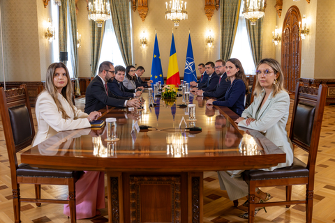Dominic Fritz afirmă că atmosfera la discuţiile dintre USR şi Nicuşor Dan a fost ”destul de sobră”: Nu a dansat nimeni pe masă, suntem cu toţii conştienţi că situaţia este serioasă