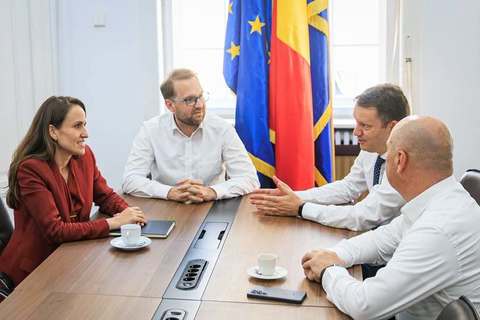Dominic Fritz s-a întâlnit la sediul USR cu Siegfried Muresan şi Ilie Bolojan: Guvern minoritar PNL-USR-UDMR, cu Siegfried Mureşan premier, o propunere rezonabilă de compromis care poate debloca această criză