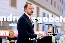Rogobete (PSD) îl invită pe Ilie Bolojan să meargă cu el pe holurile unei secţii de oncologie: Domnule Bolojan, opriţi-vă o clipă din calcule şi din negocieri. La patul bolnavului nu există propagandă, nu există sondaje, nu existǎ Ambasade