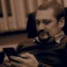 Avocatul reţinut pentru promovarea legionarismului cere ridicarea controlului judiciar. Ce argumente invocă / Cine e Mihai Rapcea - De la Guru Bivolaru, Noua Dreaptă şi Diana Şoşoacă, la promovarea lui Zelea Codreanu şi a salutului legionar
