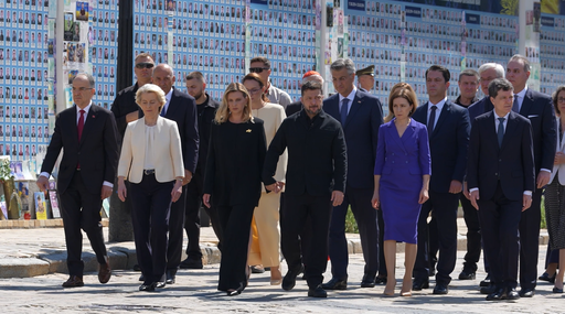 Nicuşor Dan: Reafirm astăzi, la Kiev, sprijinul ferm al ţării noastre pentru frontierele recunoscute pe plan internaţional ale Ucrainei şi pentru integritatea sa teritorială, precum şi angajamentul nostru pentru stabilitate pe termen lung