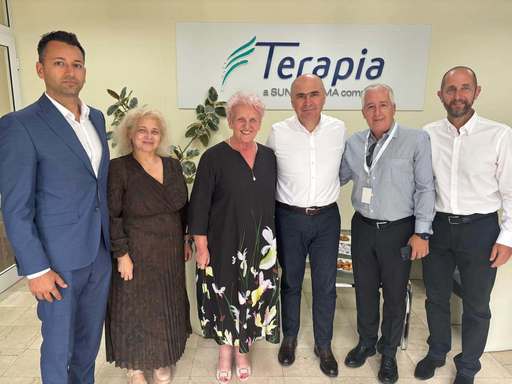 Ilie Bolojan, după o vizită la compania Terapia Cluj, unul dintre principalii producători de medicamente din România: Cei din privat au o presiune permanentă să menţină firmele rentabile, să-şi crească productivitatea şi să câştige noi pieţe