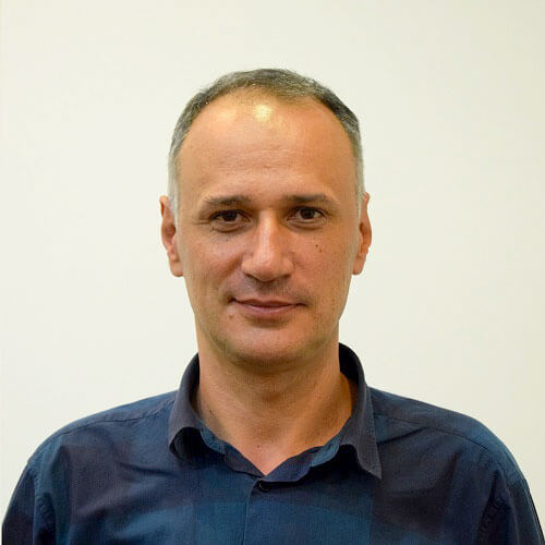 Sorin Şipoş, liderul senatorilor USR: Atât timp cât PSD şi AUR continuă să se comporte cu economia ţării ca şi când ar fi o bicicletă căreia îi bagă o şurubelniţă între spiţe în fiecare zi, în octombrie nu vom putea evita junk în ratingul Standard&Poors
