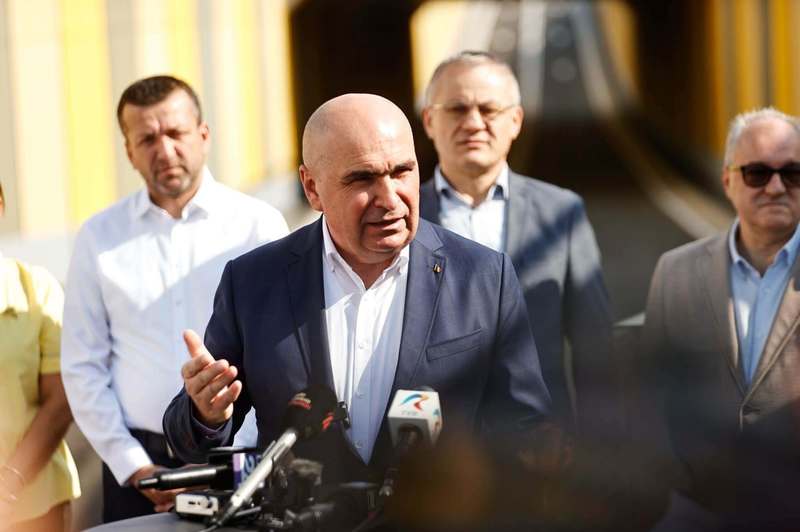 Bolojan, despre propunerea sindicatelor de suprataxare a mediului privat: Este o propunere iresponsabilă/ A mai împovăra mediul privat nu mai este suportabil pentru că în acești ani noi am pierdut din competitivitate