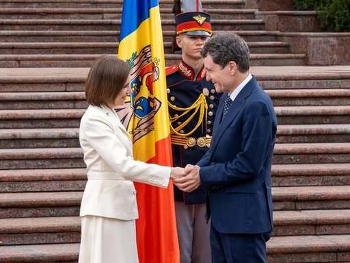 Nicuşor Dan: Întâlnirea de astăzi cu Maia Sandu, o dovadă în plus a apropierii dintre România şi Republica Moldova şi a relaţiei noastre speciale, bazate pe comunitatea de istorie, limbă, cultură şi tradiţii