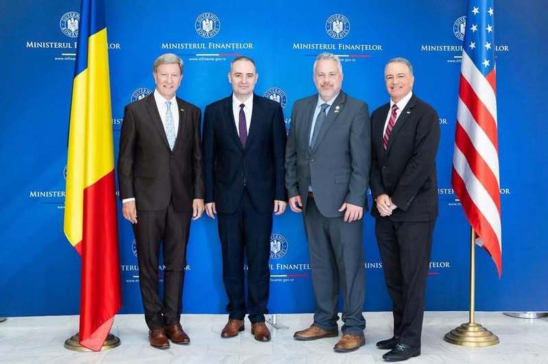 Nazare: Întâlnire importantă azi la Finanţe, cu delegaţia Congresului SUA. Pentru mine, una dintre direcţiile strategice ale perioadei următoare: mai mult capital american în România, mai multe proiecte comune