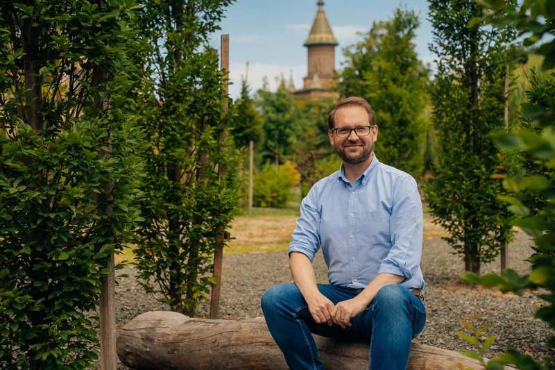 Dominic Fritz, după ce Simonis a vorbit despre vizite reciproce acasă: Ne salutăm la evenimente publice, dar nu am avut nicio întâlnire cu notă personală, n-am luat nici măcar o dată masă împreună, cu sau fără soții