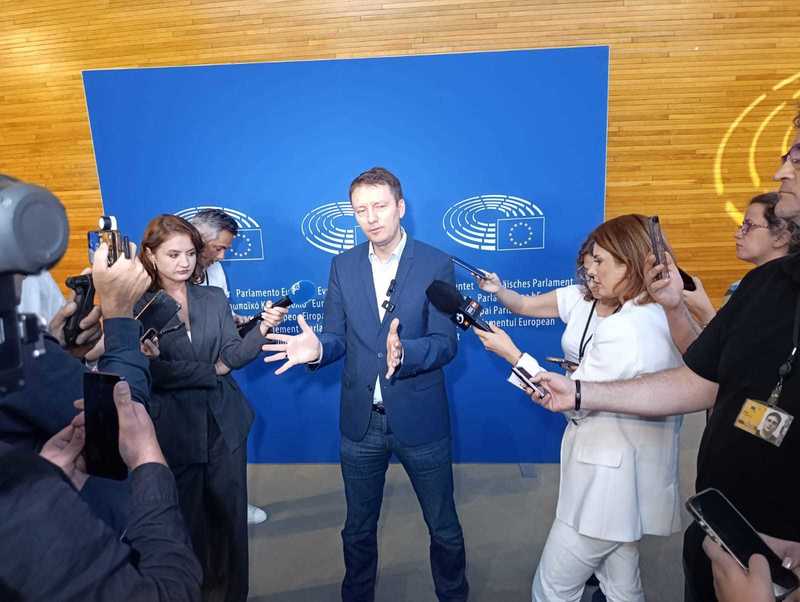 Siegfried Mureşan: Un Guvern tehnocrat poate fi votat de Partidul Naţional Liberal doar dacă are oameni serioşi, tehnocraţi. Nu vom vota niciun Guvern care să aibă PSD în componenţa sa, miniştri teleghidaţi de PSD